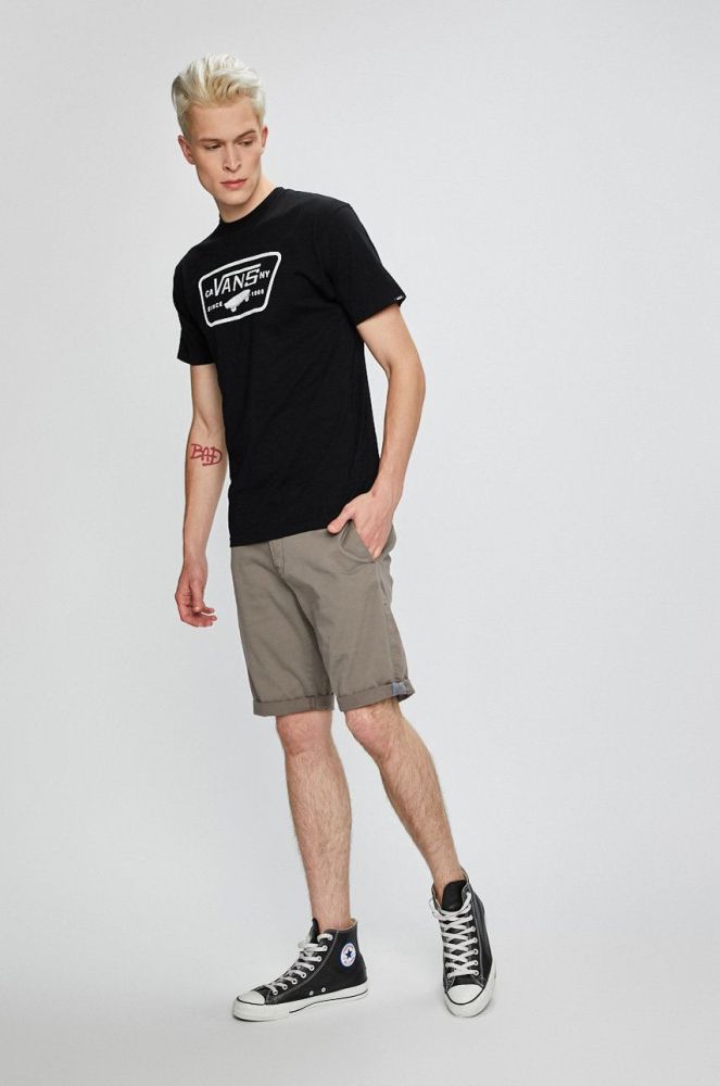 Vans - Футболка VN000QN8Y281-Black/Wht колір чорний