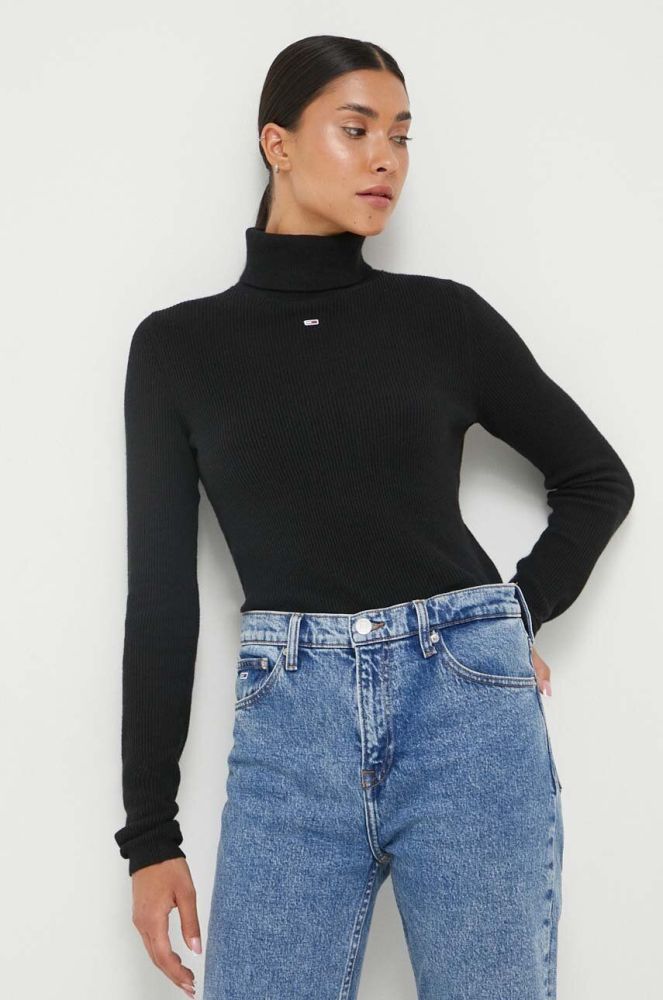 Светр Tommy Jeans жіночий колір чорний легкий гольф