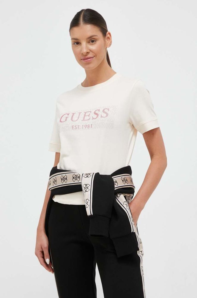 Бавовняна футболка Guess колір бежевий (3366934)